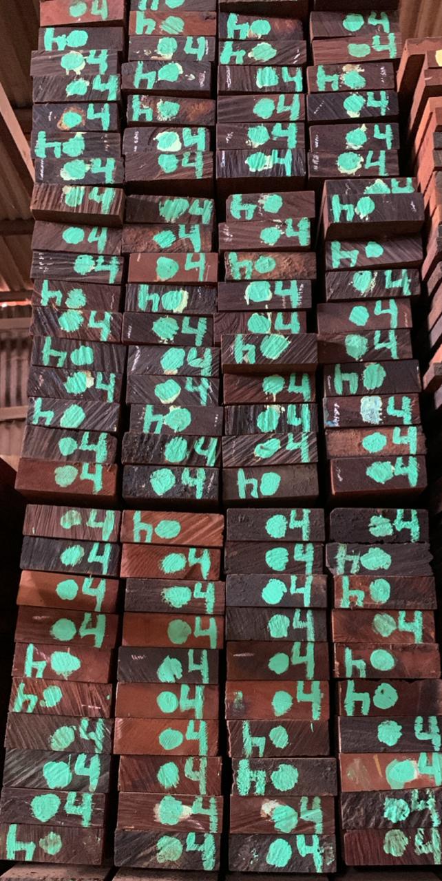 KAYU MERBAU BASAH UK.400X4X12