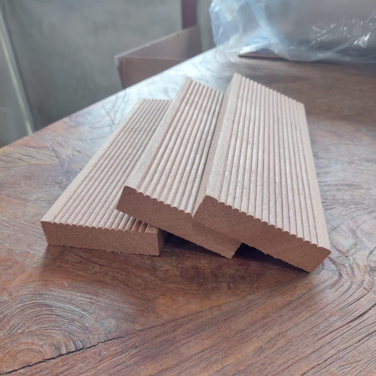 Deking kayu bangkirai